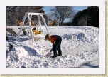 IMG_0653 * Roz building a snow fort. * 3072 x 2048 * (4.38MB)