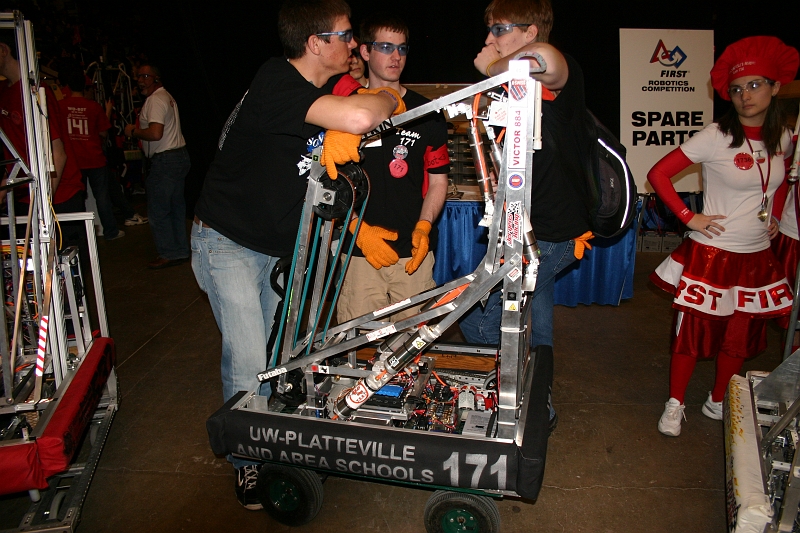 IMG_2797.JPG - This robot used the two belts here to pull in the ball and it worked really well.